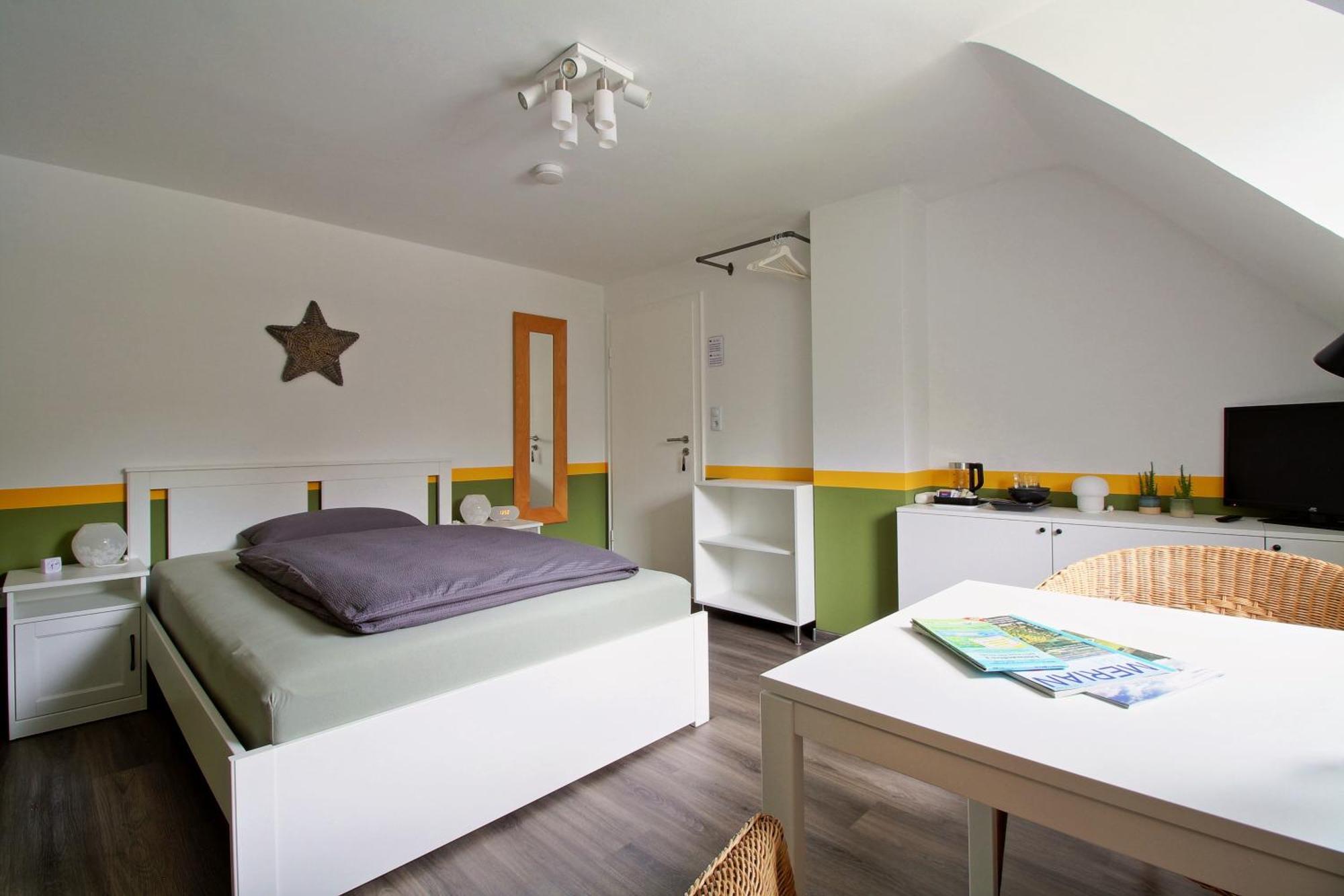 Toms Gaestehaus Schleiden Ruang foto