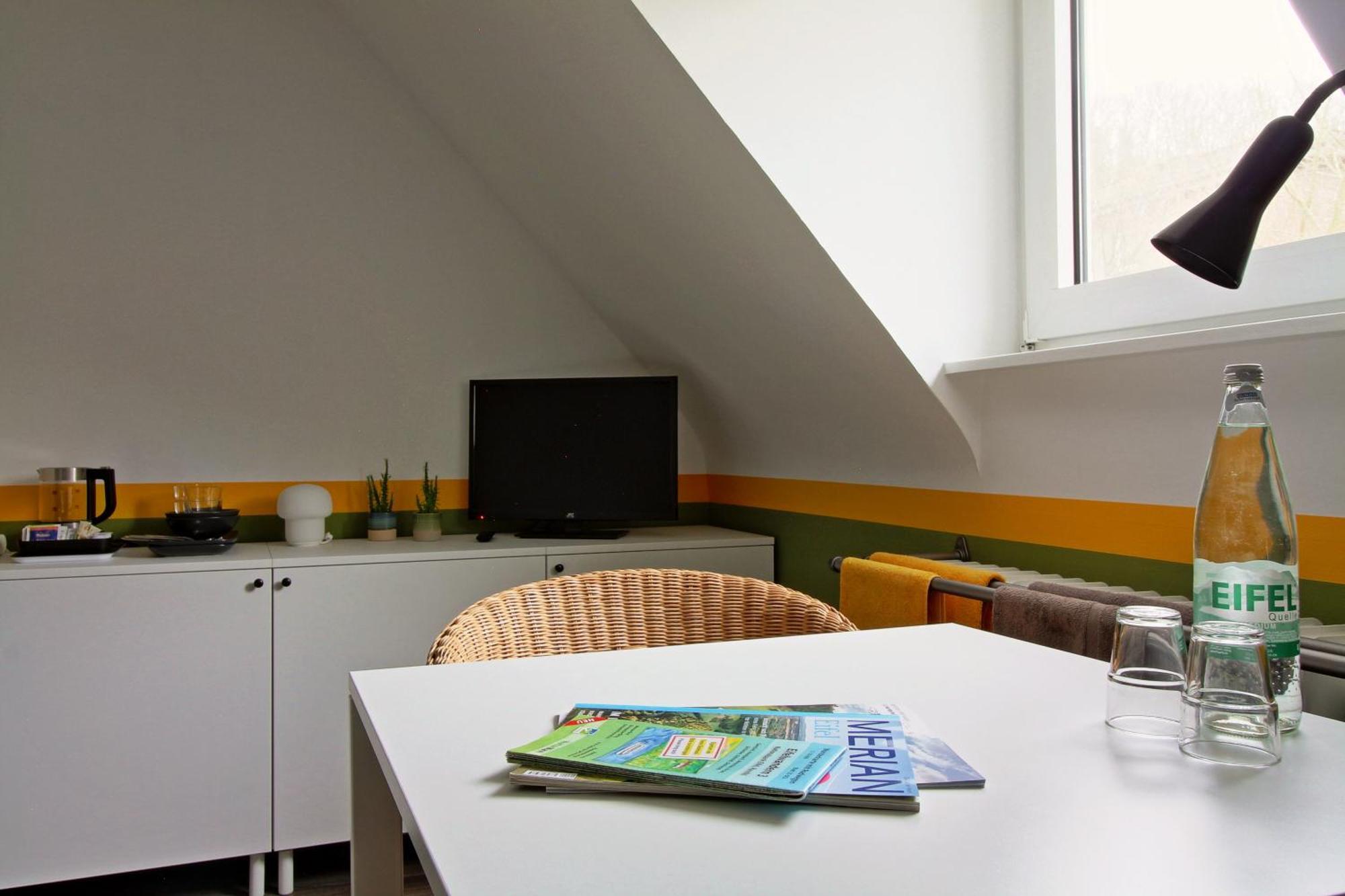 Toms Gaestehaus Schleiden Ruang foto