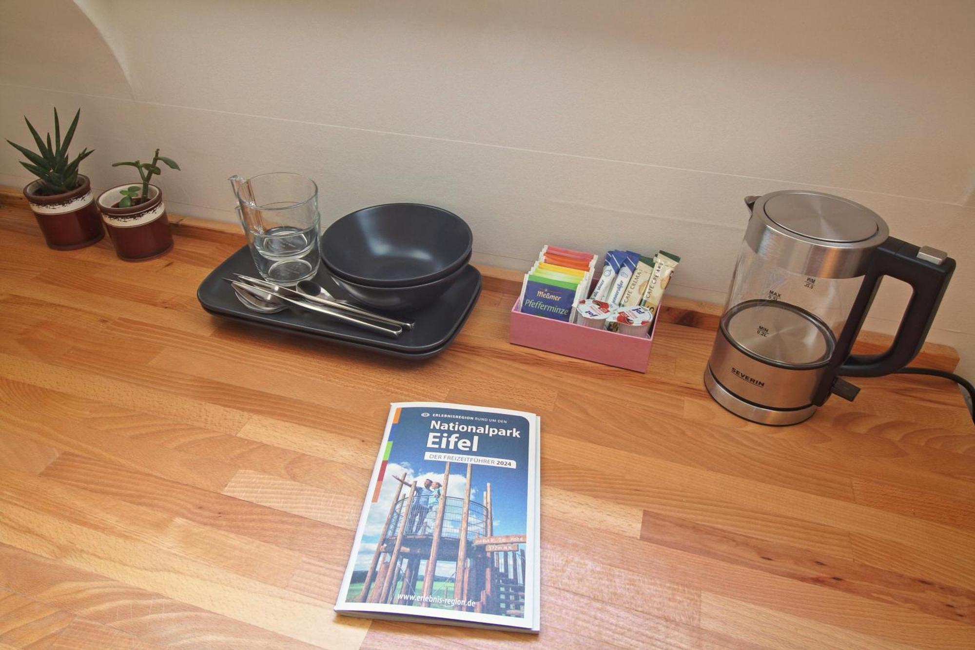 Toms Gaestehaus Schleiden Ruang foto