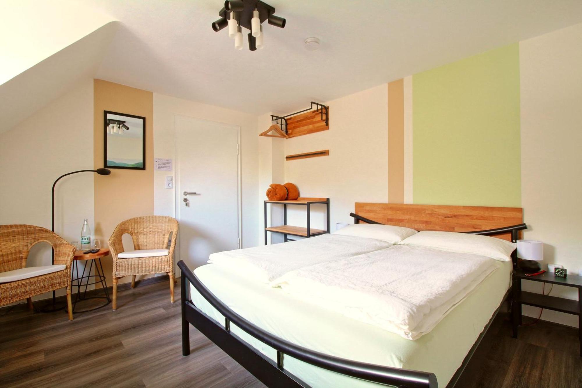 Toms Gaestehaus Schleiden Ruang foto